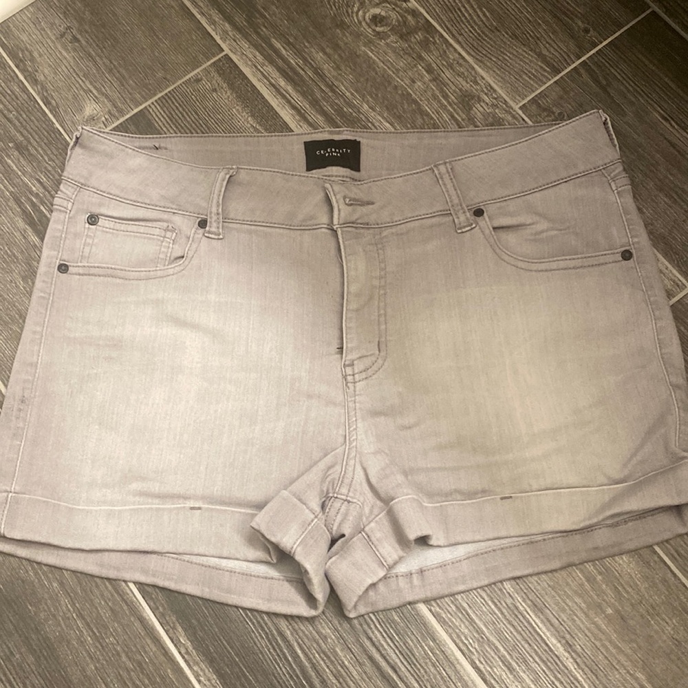 Grey shorts